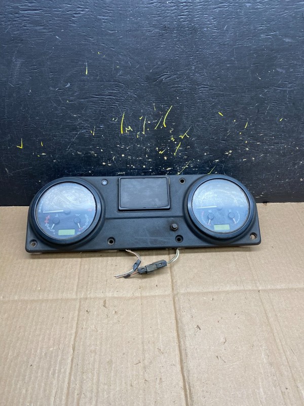 2011 Mack LE Instrument Panel Cluster AA4678