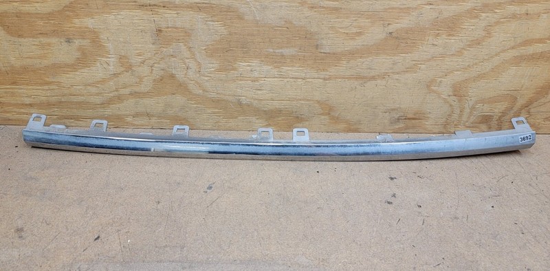 2018 2019 2020 GMC TERRAIN Rear Bumper Trim Molding Center OEM
