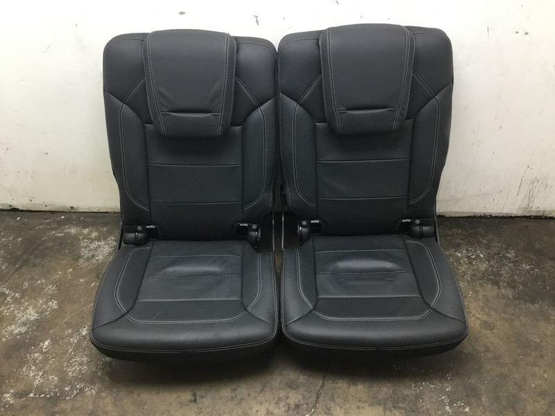 Mercedes GL550 X166 2015 Rear 3rd Third Row Seat Headrest Set 13-16 |:A
