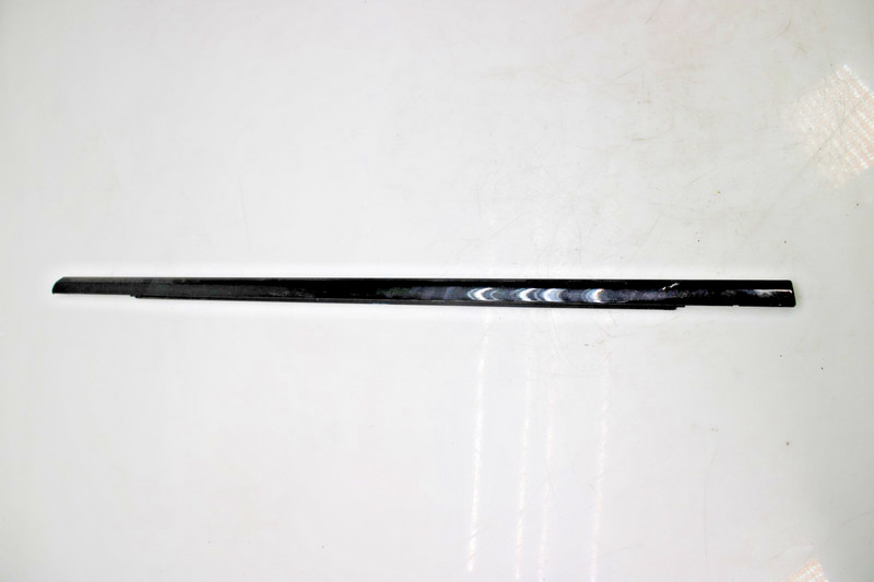 2012-2019 LR Range Rover Evoque L538 Rear Right Outer Door Window Molding OEM