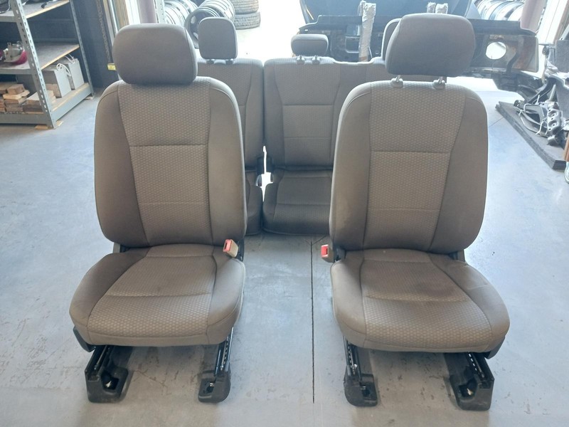 18-'20 FORD F150 Crew Cab cloth seat seat w/10 way adjust OEM