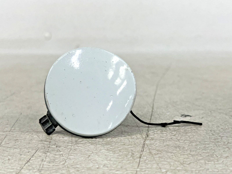 ⭐2015-2018 PORSCHE MACAN S FUEL GAS TANK DOOR LID PANEL COVER WHITE OEM LOT2575