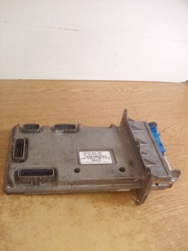 Freightliner M2 06-75157-001 Cab Bulk Head Control Unit