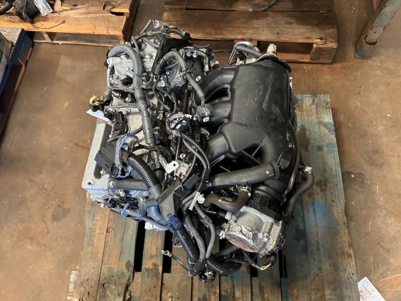 2013-2018 TOYOTA AVALON 3.5L 2GRFE ENGINE MOTOR ASSEMBLY DAMAGED AS IS