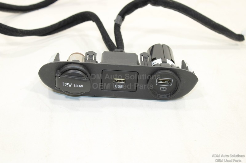 2021 - 2023 HYUNDAI ELANTRA DASH POWER OUTLET & USB CHARGER MODULE PANEL OEM
