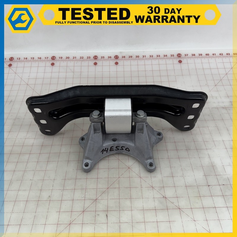 12-17 Mercedes E550 W207 AUTOMATIC TRANSMISSION SUPPORT MOUNT BRACKET OEM