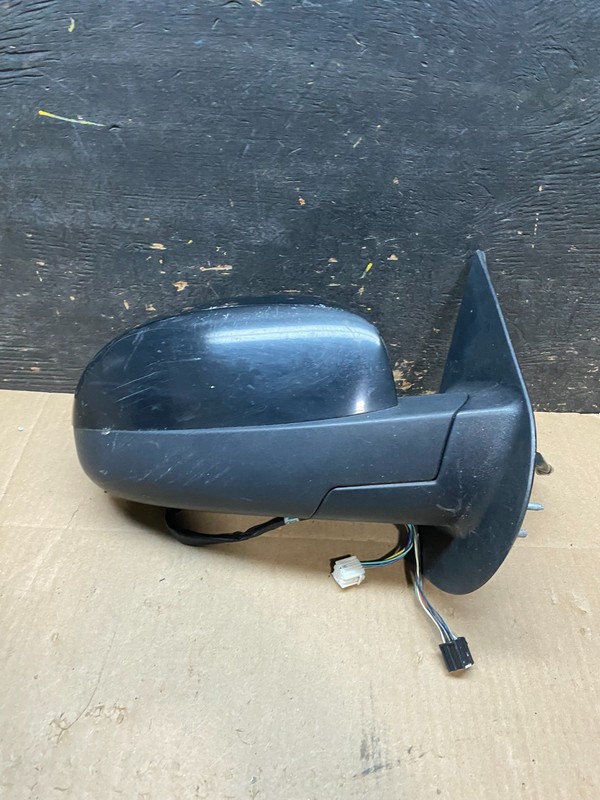 2007-2013 Chevrolet Tahoe Silverado Suburban Right Turn Signal Mirror U6213 DG