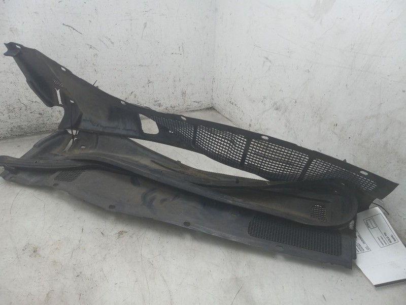 96 LEXUS LS400 COWL VENT PANEL