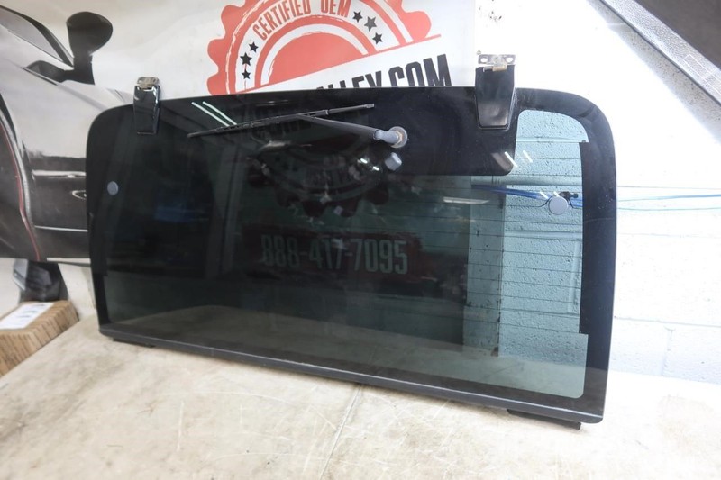 2003-2006 Jeep Wrangler TJ Rubicon OEM Rear Back Glass for Tailgate 5096043