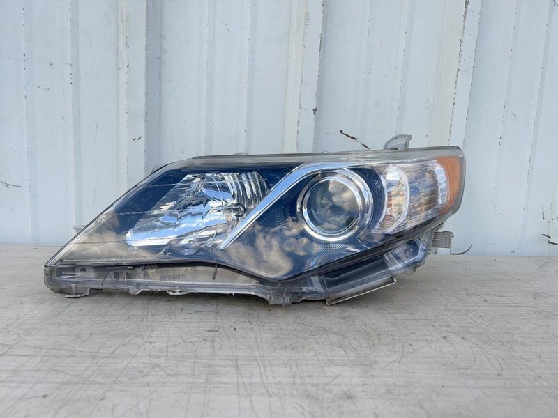 2012-2014 TOYOTA CAMRY RIGHT HEADLIGHT AFTERMARKET 2.5L AT FWD 139K -SE- 59695
