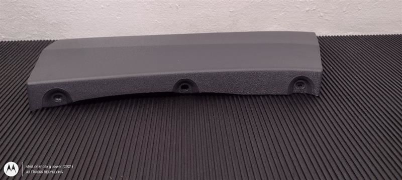 14 Jeep Promaster 1500 Right Passenger Fender Flare Molding OEM 5NP38LAHAA