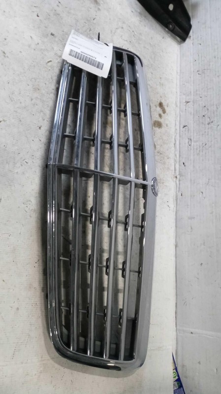 Used Upper Grille fits: 2008 Mercedes-benz Mercedes e-class 211 Type E320 upper