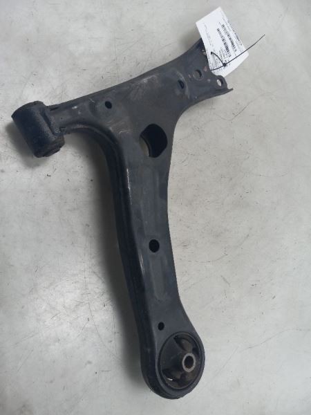 14-19 TOYOTA COROLLA 1.8L FWD AT DRIVER SIDE FRONT LOWER CONTROL ARM