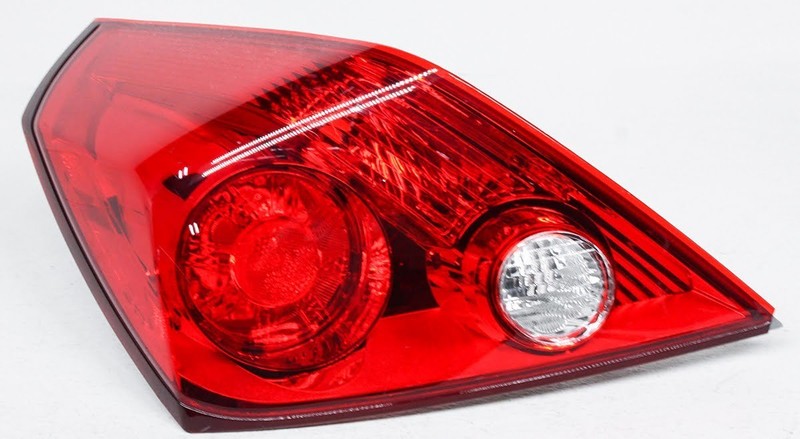 OEM Nissan Altima Coupe Left Driver Side Outer Tail Lamp 26555-JB100 - Lens Chip