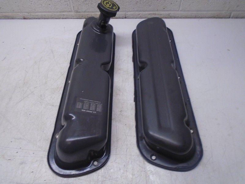U1 OMC Cobra Ford V8 Port Starboard Valve Cover s 3853907 3856906