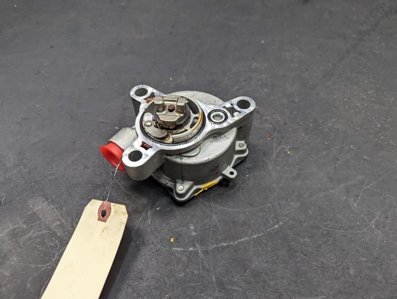 Vacuum Pump 2020 Jeep Compass 05048401AB 2017 2018 2019 2021 2022