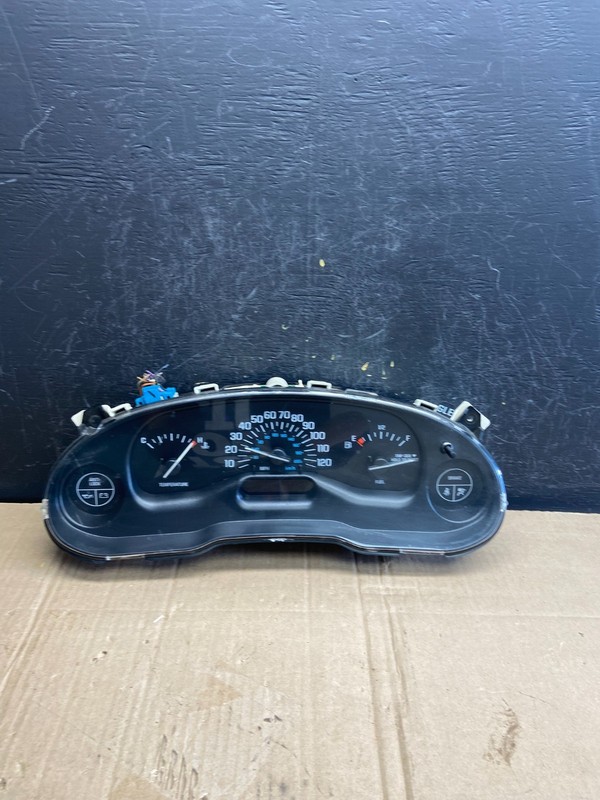 1999 2005 Buick Century Dash Speedometer Cluster Gauge AD7162 DG