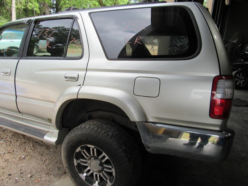 00-02 4RUNNER SR5 LEFT DRIVER REAR SIDE ELECTRIC WINDOW DOOR LARGE FENDER FLARES