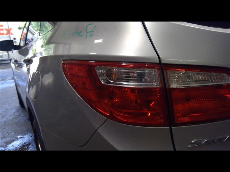 Driver Tail Light LWB Incandescent Bulb Fits 13-16 SANTA FE 1409316