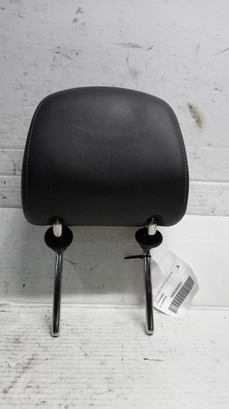 2019 Chevrolet Impala Left Side Headrest Black Used OEM Part NJ25-21498-533731