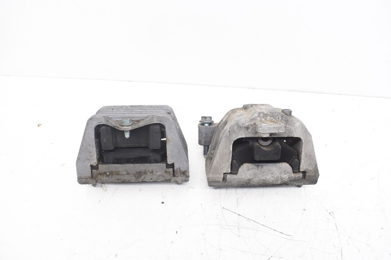 2001 Audi TT 1.8L Engine Transmission Mount Bracket Set Of 2 OEM KW89