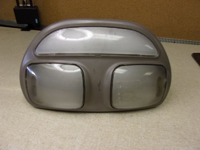 Grakon 2075b Freightliner 16-09008-222 rev B interior light assembly free ship
