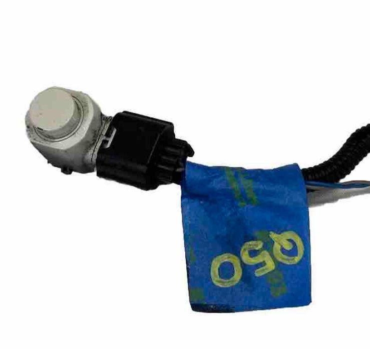 Infiniti Q50 park assist sensor 2020 front left or right side OEM 284384G41A