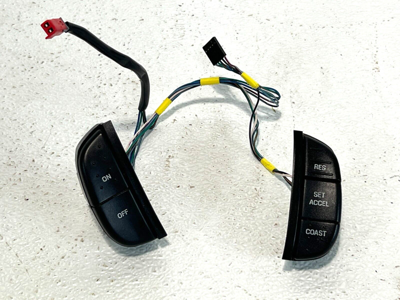 97-04 FORD EXPEDITION CRUISE CONTROL SWITCH SET OEM