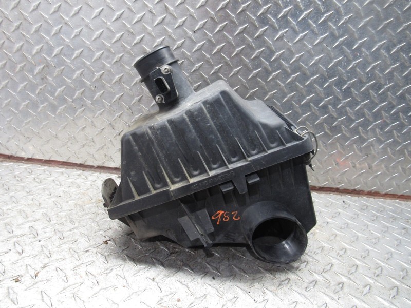 05 06 07 FORD TAURUS AIR FILTER CLEANER BOX (6-183) 3.0L OHV , 05 SABLE 3.0L OHV