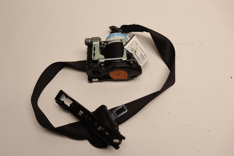 2014-2019 MERCEDES CLA250 CLA45 W117 FRONT RIGHT PASSENGER SIDE SEAT BELT OEM