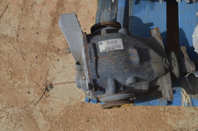 2007-2013 BMW 328I COUPE AWD REAR DIFFERENTIAL DIFF CARRIER 3.91 RATIO OEM