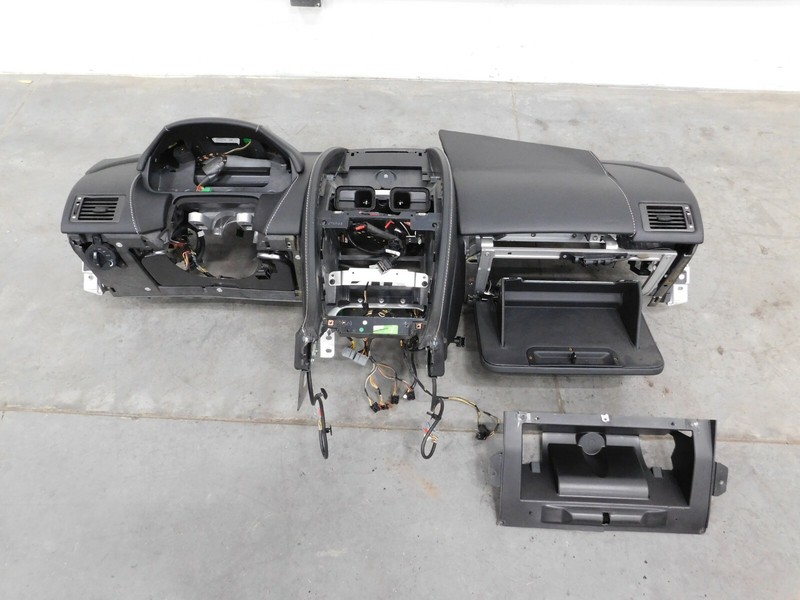 2015 14 - 18 Aston Martin V12 Vantage S Dash Panel Assembly #1954 C4