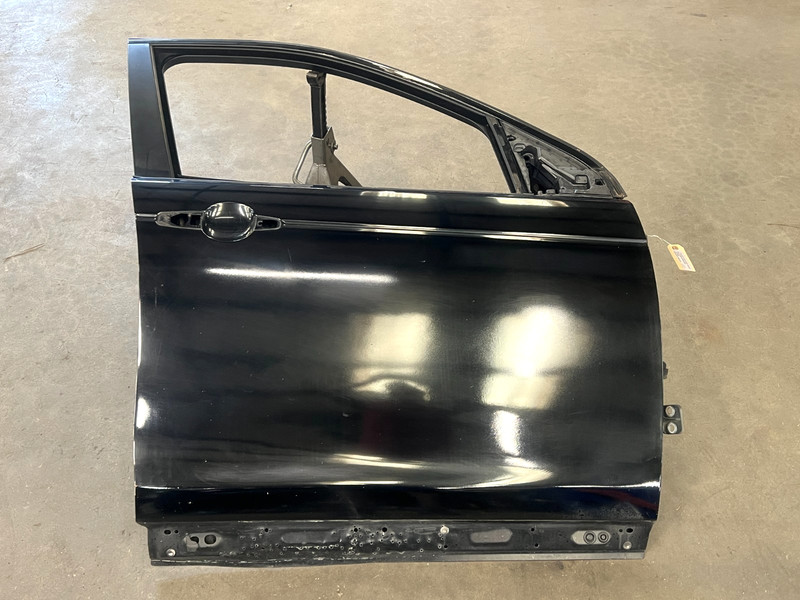 ⭐2015-2023 LAND ROVER DISCOVERY SPORT FRONT RIGHT DOOR PANEL COVER OEM LOT2647