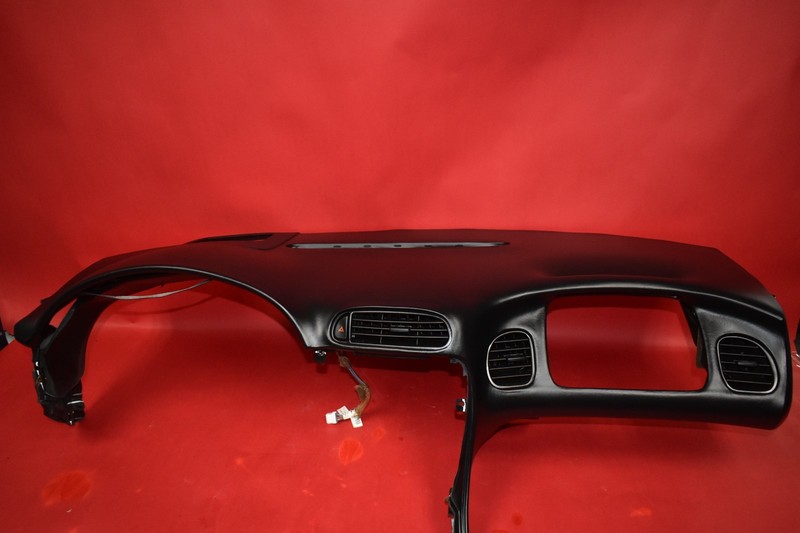 1997-2004 CORVETTE C5 DASH ASSEMBLY W/ HUD OPENING BLACK *USED* *10335195**