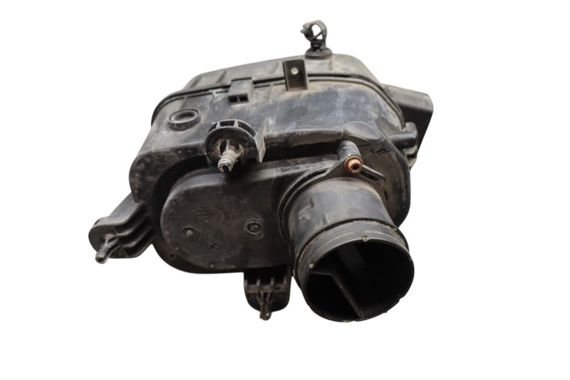 14-18 Maserati Ghibli M157 Front Left Driver Side Air Intake Cleaner Box Oem