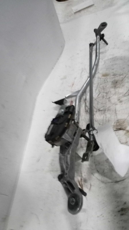 2016 Mercedes-Benz C-Class Wiper Motor OEM 2058200740 63000 Miles Silver