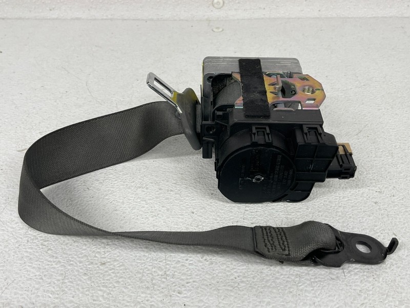 ⭐03-12 MERCEDES BENZ SL-CLASS FRONT LEFT DRIVER SEAT BELT RETRACTOR OEM LOT2332