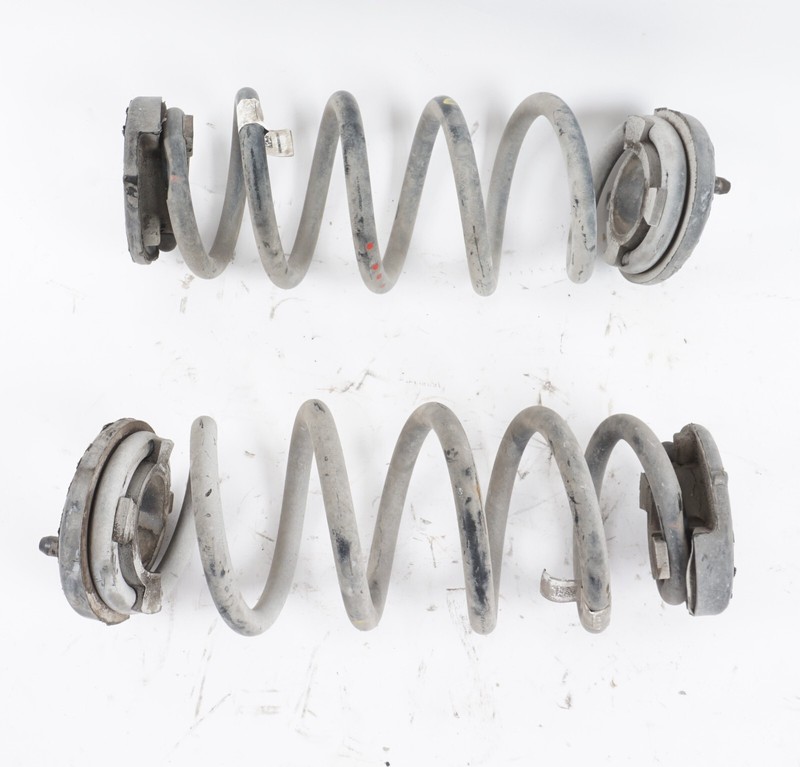 17-22 ALFA ROMEO GIULIA 2.0 RWD REAR COIL SPRING LEFT & RIGHT OEM