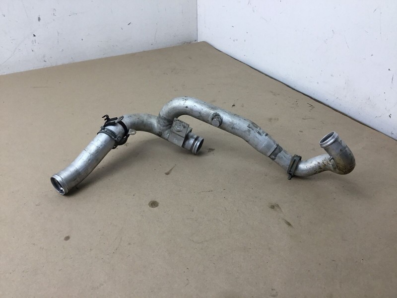 Audi R8 2011 4.2L Engine Motor Coolant Hose Pipe Line 08-12 :O