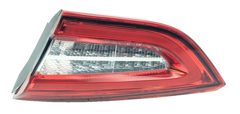 14-20 Maserati Quattroporte SQ4 M156 Right Side Inner Tail Light Lamp