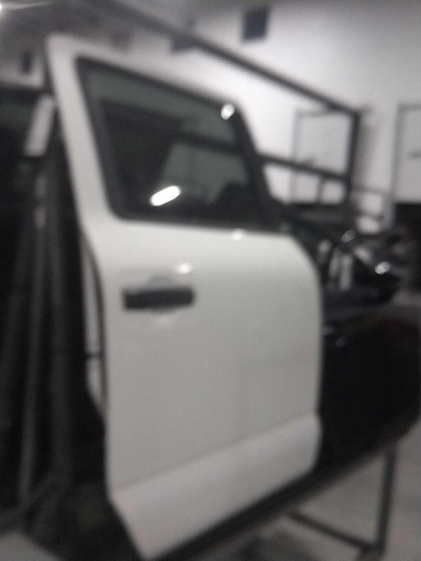 2018 Nissan Titan Rear Right Door White 353832 - 126K Miles