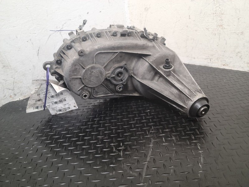 03-07 Hummer H2 Transfer Case Assembly OEM 24243306