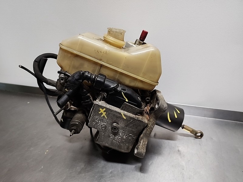 1987 - 1989 Cadillac Allante Brake Booster Master Cylinder ABS Unit 0265402002