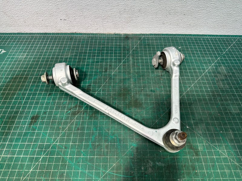 10-19 JAGUAR XJ XJR RWD FRONT RIGHT SIDE UPPER SUSPENSION CONTROL ARM OEM