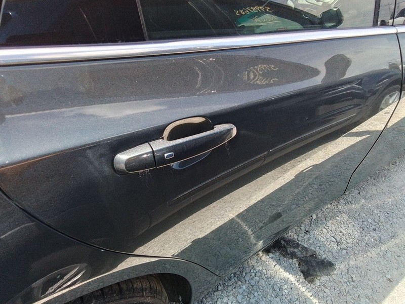 Passenger Right Rear Side Door Fits 16-23 MALIBU 3520687