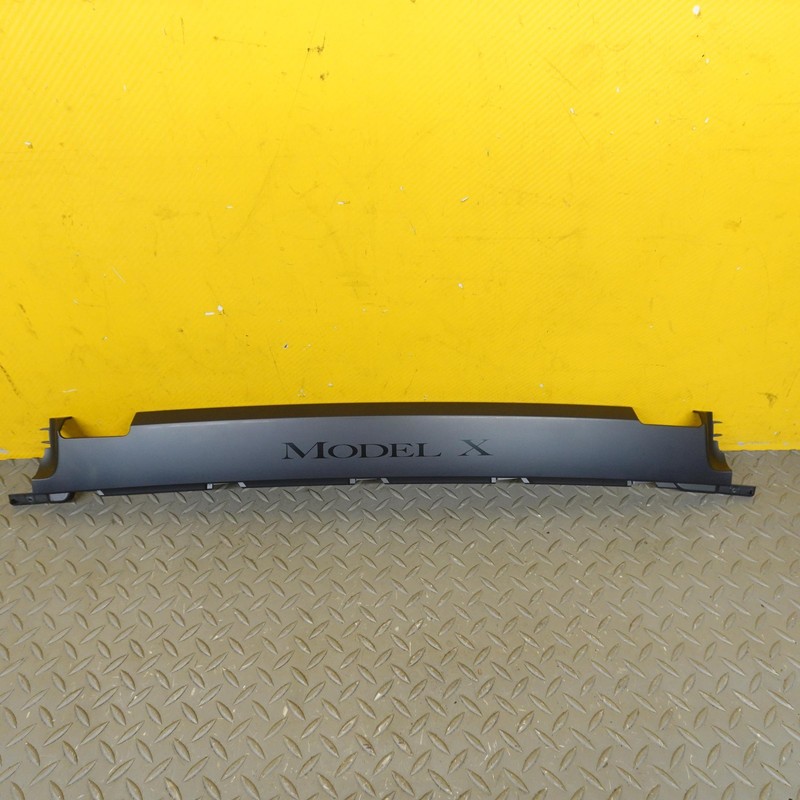 2016-2020 TESLA MODEL X REAR LEFT DOOR SPINE PLASTIC RACETRACK TRIM PANEL OEM