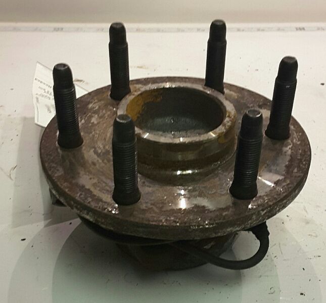 HUB FRONT 2WD FITS 00-05 SUBURBAN 1500 155624