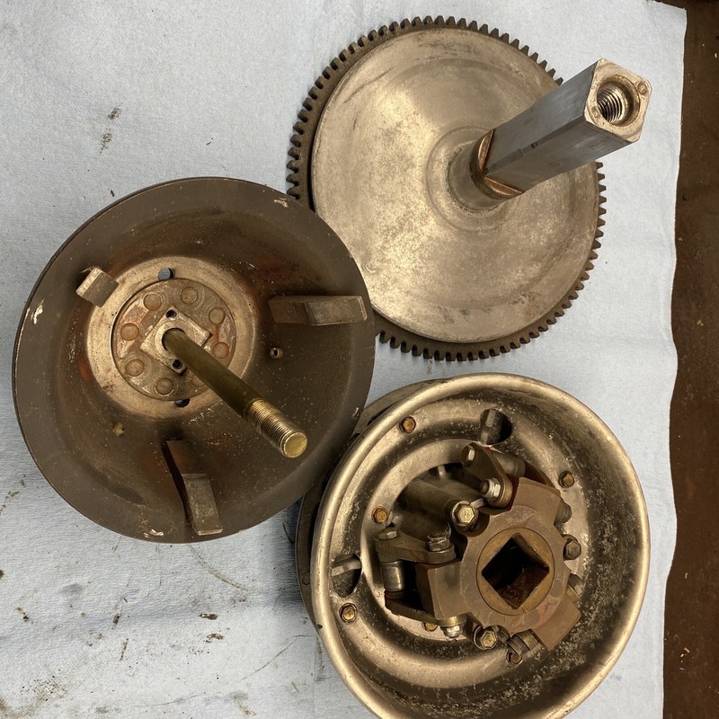 1986 Safari Ski-Doo Engine Motor 532e Primary Clutch And Starter Gear