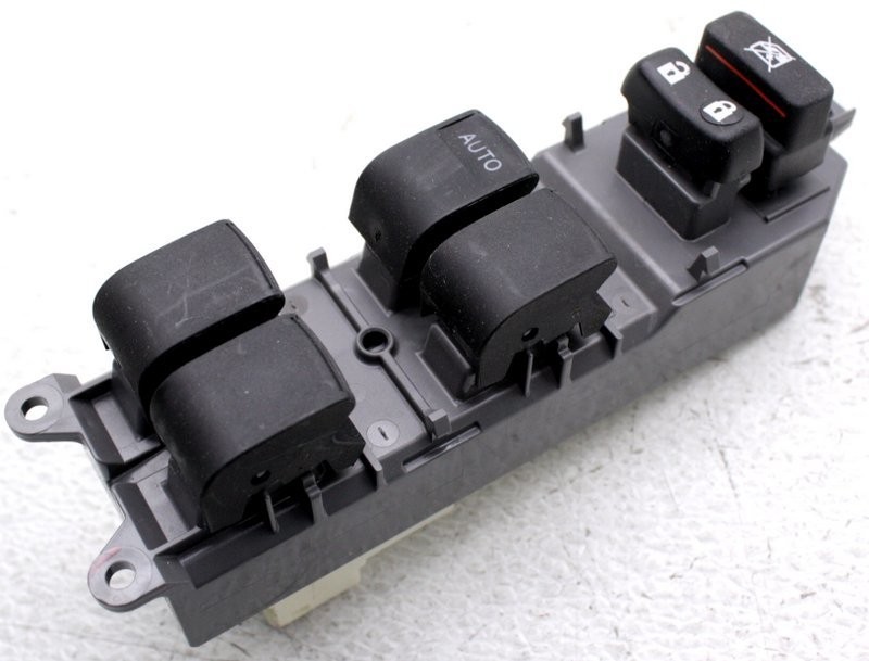 OEM Toyota Corolla, Corolla iM, Rav4, Scion iM Driver Door Master Switch Scuff