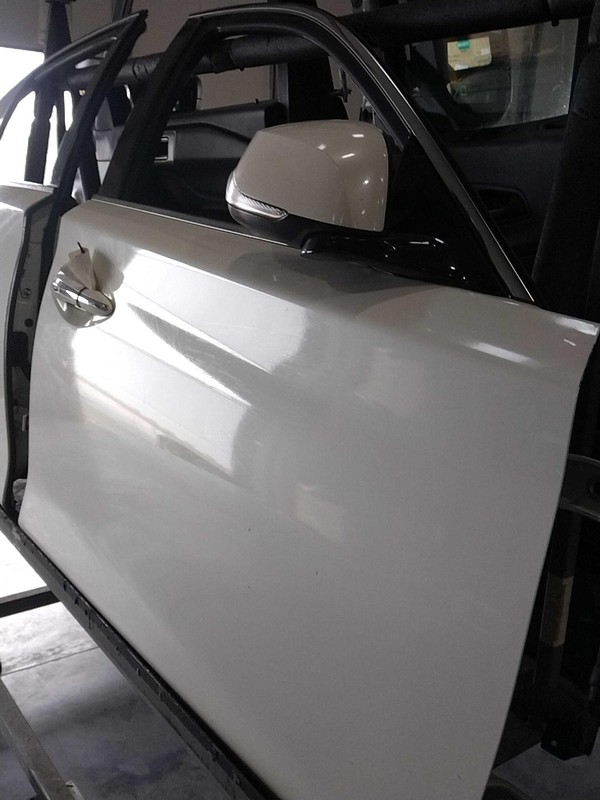 2018 INFINITI Q50 Right Front Door White OEM Used 557413 108k Miles